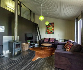 Boutique Chalet in Bullingen Near Lake
