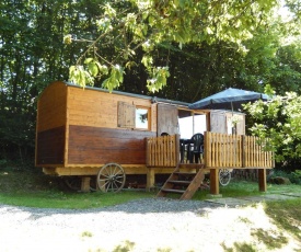 Charming Apartment in Sensenruth with Jacuzzi