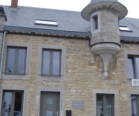 la tourelle d’Achille leontine