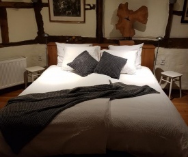 Onder de Poort Bed & Brocante