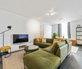 Classy Apartment in City Center with Large Balcony