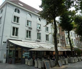 Lace Hotel