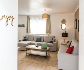 Michel Ange Halldis Apartments