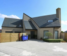 Luxurious Villa in Middelkerke with Jacuzzi