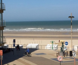 Spacieux Appartement au coin de la plage
