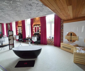 Gorgeous Apartment with Jacuzzi in Ensival